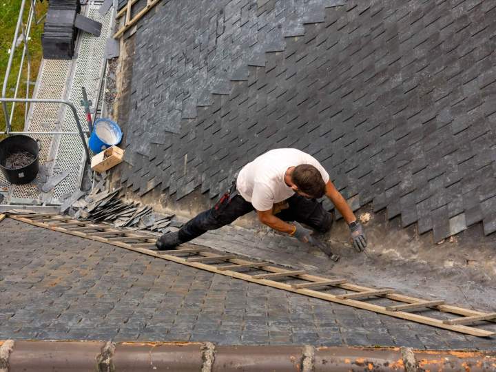 Travaux de rénovation d'ardoise Morbihan